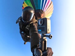 La nueva GoPro Max 2 acaba de caer del cielo, como puede verse en esta imagen teaser oficial (Fuente de la imagen: GoPro)
