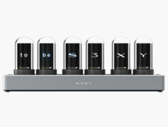 El reloj Tesla S3xy Time Glow cuenta con seis pantallas IPS en color. (Fuente de la imagen: Tesla)
