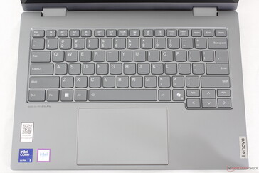 Disposición revisada con teclas más grandes y una tecla Microsoft Co-Pilot dedicada