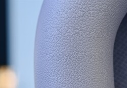Auriculares supraaurales Vivo con almohadillas suaves