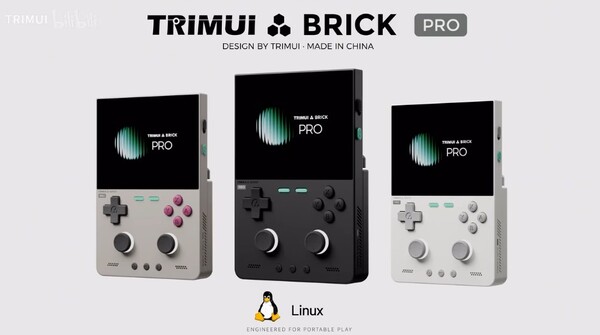 El TrimUI Brick Hammer Pro cuenta con una carcasa de policarbonato y un procesador Allwinner.