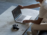 El Surface Laptop Studio 2 puede ser difícil de distinguir de su predecesor, en la imagen. (Fuente de la imagen: Microsoft)