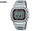 El Casio GMW-B5000D-1C (en la imagen) tiene un anillo de acento rojo alrededor del borde interior del bisel metálico. (Fuente de la imagen: Great G-Shock World)