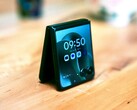 Elegante y flexible a la vez: El Motorola Razr 60 Ultra. (Fuente de la imagen: Florian Schmitt/Notebookcheck)