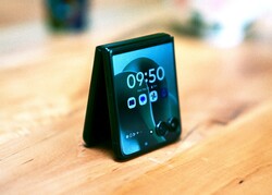 Reseña del Motorola Razr Ultra. Dispositivo de prueba proporcionado por Motorola Alemania. Reseña del Motorola Razr Ultra. Dispositivo de prueba proporcionado por Motorola Alemania.