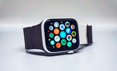 El Apple Watch recibirá un nuevo modo de ahorro de energía con watchOS 9, entre otras características. (Fuente de la imagen: Simon Daoudi)