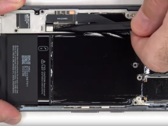 Desmontaje del Pixel 8 Pro. (Fuente: PBK Reviews)