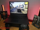 Análisis del portátil para juegos SCHENKER XMG Core 16 - Un auténtico competidor del Lenovo Legion Pro 5 16