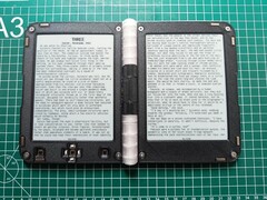 El e-reader DIY de doble pantalla (Fuente de la imagen: hilo de spacerower en Reddit)