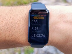 La Huawei Band 8 no puede ajustar los niveles de brillo automáticamente