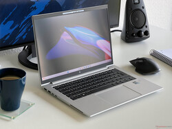 Probando el HP EliteBook 1040 G10. Unidad de prueba proporcionada por campuspoint.de