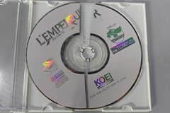 El CD que se rompió mientras se limpiaba y pulía con cuidado.