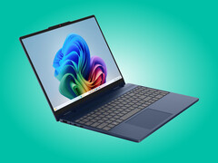 El IdeaPad 5 2 en 1 15IWC11 en su color Luna Grey.