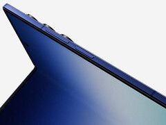 Puede que el Galaxy Z Fold7 sea más delgado y ligero que su predecesor, pero no lo hará mejor a la hora de resistir a los elementos. (Fuente de la imagen: vía Evan Blass)