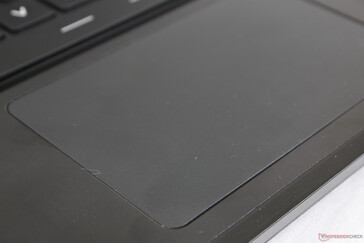 El clickpad de precisión es más pequeño que el del GS66