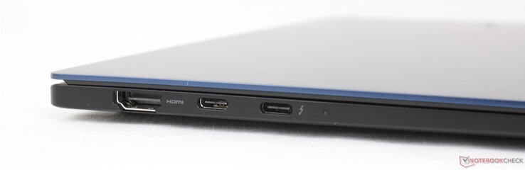 Izquierda: HDMI, USB-C con DisplayPort + Power Delivery, USB-C con Thunderbolt 4 + DisplayPort + Power Delivery