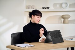 El MSI Prestige 16 Flip AI+ ofrece las opciones Core Ultra X9 y Core Ultra 7 Panther Lake-H. (Fuente de la imagen: MSI)