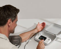 El tensiómetro inteligente Withings BPM Vision ya está disponible y también ofrece una función de ECG. (Fuente de la imagen: Withings)