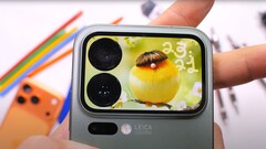 El Xiaomi 17 Pro y su pantalla secundaria en la parte trasera se enfrentan a una prueba de durabilidad (Fuente de la imagen: JerryRigEverything)