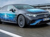 Un prototipo del EQB con una autonomía de 750 millas gracias a una batería de estado sólido. (Fuente de la imagen: Mercedes-Benz)