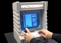 El Arcadeboy convierte una Game Boy en una máquina recreativa con pantalla de 12 pulgadas (Fuente de la imagen: Chris Fletcher)