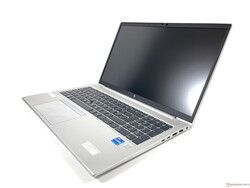Análisis del HP EliteBook 850 G8. Dispositivo proporcionado por cortesía de: HP Store