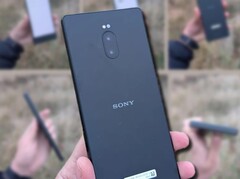 El prototipo Sony Xperia a la venta cuenta con una configuración de doble cámara y 6 GB/128 GB de memoria. (Fuente de la imagen: OLX - editado)