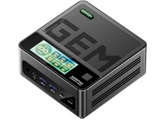 El GEM12+ Pro es un mini PC muy compacto con OCuLink (Fuente de la imagen: Aoostar)