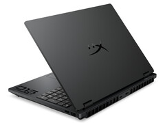 El HyperX Omen 15 pesa entre 2,2 kg y 2,3 kg, dependiendo de la variante elegida. (Fuente de la imagen: HP)