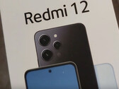 Al parecer, Xiaomi ya ha fabricado en masa unidades del Redmi 12 para su venta al público. (Fuente de la imagen: Newzonly y @passionategeekz)