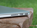 La tarjeta SD podría hacer un regreso triunfal al MacBook Pro con velocidades más rápidas. (Imagen: análisis del MacBook Pro 2015 por Notebookcheck)