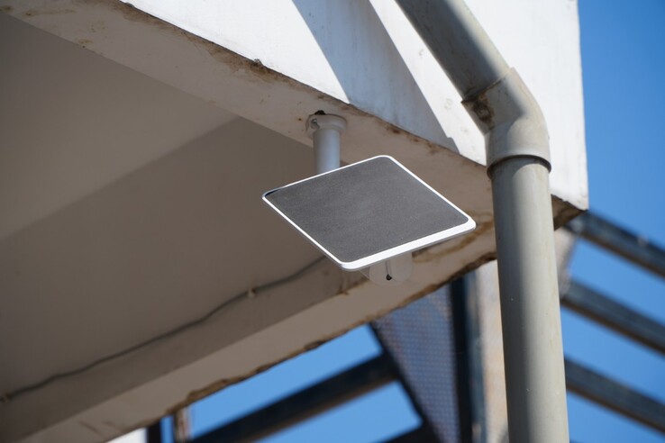 La cámara de seguridad Baseus X1 Pro incluye un panel solar de 3 W