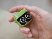 El Boox Tappy tiene botones de clic y una batería recargable.