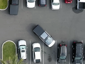 El sistema Park Assist de Cybertruck aún tiene algunos fallos (Fuente de la imagen: Chuck Cook/YT)