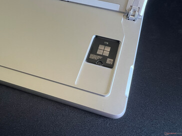 La unidad SSD M.2 2230 puede intercambiarse fácilmente.