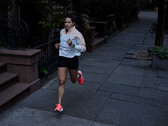El Forerunner 965 sigue siendo el principal reloj inteligente de la serie Forerunner de Garmin. (Fuente de la imagen: Garmin)