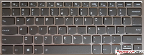 El teclado es aceptable pero se queda corto con respecto a los mejores Ultrabooks.