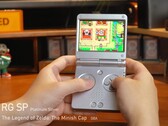 La Anbernic RG SP ejecutando un título de GBA.