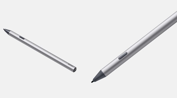 El Boox InkSense Plus Stylus es más largo y pesado, pero tiene un plumín más pequeño. (Fuente de la imagen: Boox)