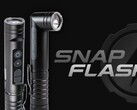 La cámara de inspección inalámbrica SnapFlash dispone de una linterna integrada en su cabezal giratorio.
