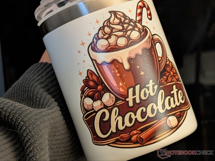 Taza impresa con capa brillante.