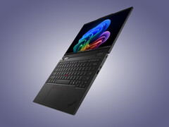El ThinkPad T14s 2 en 1 Gen 2 contiene teclas de flecha de tamaño completo a pesar de su tamaño compacto.