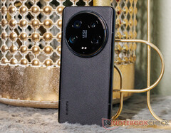 Es probable que el Xiaomi 14 Ultra se venda internacionalmente hasta mediados de 2025. (Fuente de la imagen: Notebookcheck)