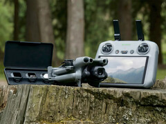 La DJI Mini 5 Pro seguirá siendo relativamente compacta a pesar de las numerosas mejoras rumoreadas con respecto a su predecesora. (Fuente de la imagen: Mauro Tandoi)