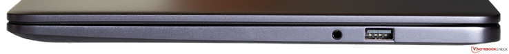 Lado derecho: toma para auriculares, USB 2.0 Tipo A
