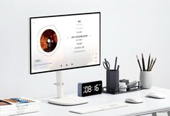 El último monitor inteligente de KTC incorpora cuatro altavoces y una cámara web de 8 MP. (Fuente de la imagen: KTC)