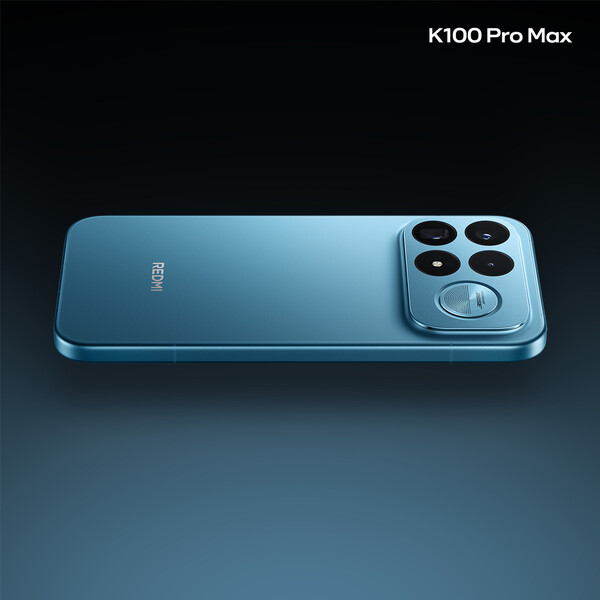 El Xiaomi K100 Pro Max en color «Wind Chaser Blue».