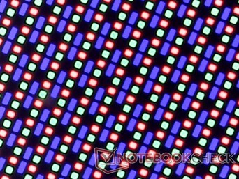Matriz de subpíxeles OLED RGB