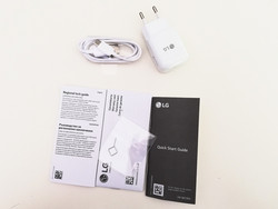 Contenido de la caja del LG Q7 Plus