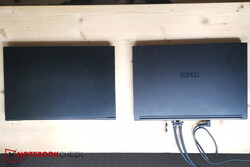 XMG Pro 15 (izquierda) vs XMG Neo 15 (derecha)